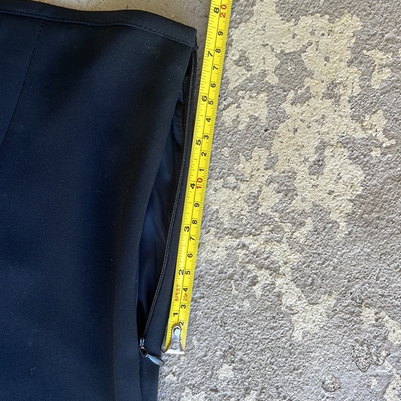 Like new Jones New York black lined skirt - Picture 10 of 15